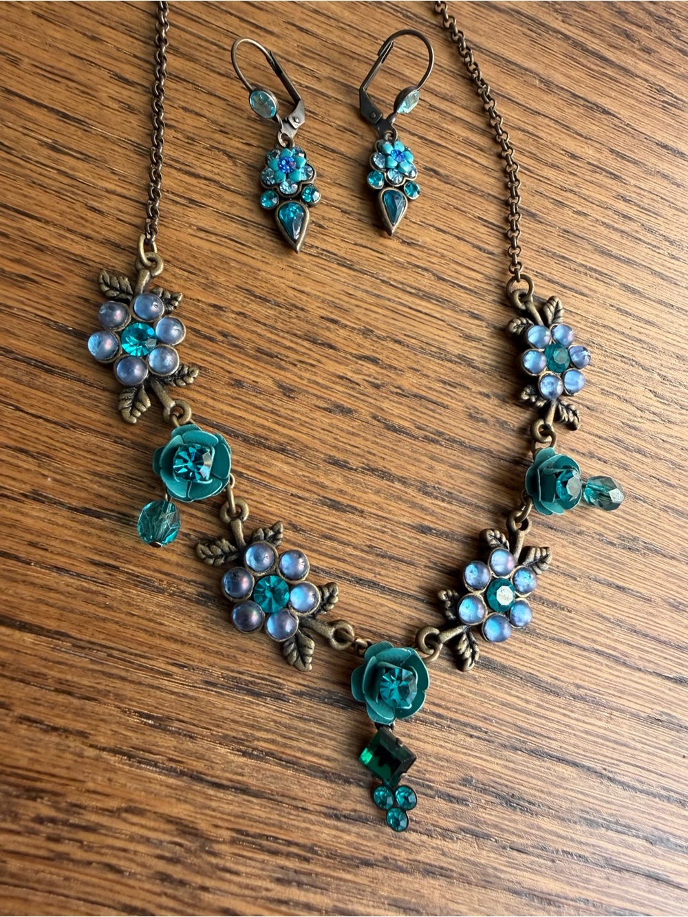 Michal Negrin Lookalike Teal Flower Necklace & Earring Set